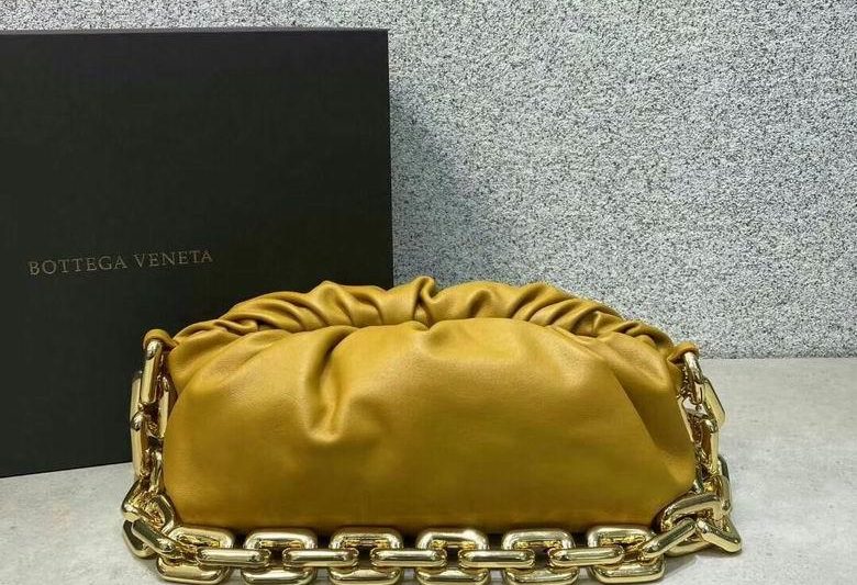 Bottega Veneta Replica Bags Chain Pouch AD22156 31X12X16cm