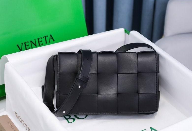 Bottega Veneta Replica Bags 6687 23x15x5cm DL