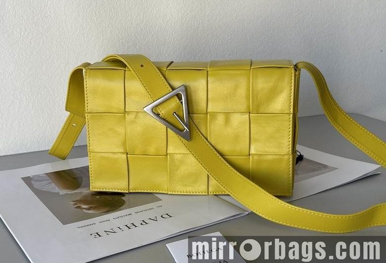 Bottega Veneta Replica Bags 667298 23x15x5cm BG