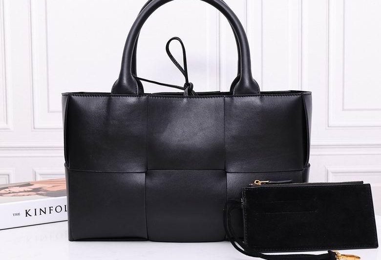 Bottega Veneta Replica Bags AD2218A 36X22X12