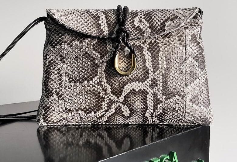 Bottega Veneta Replica Bags Liberta 806034 30X20X8cm BG