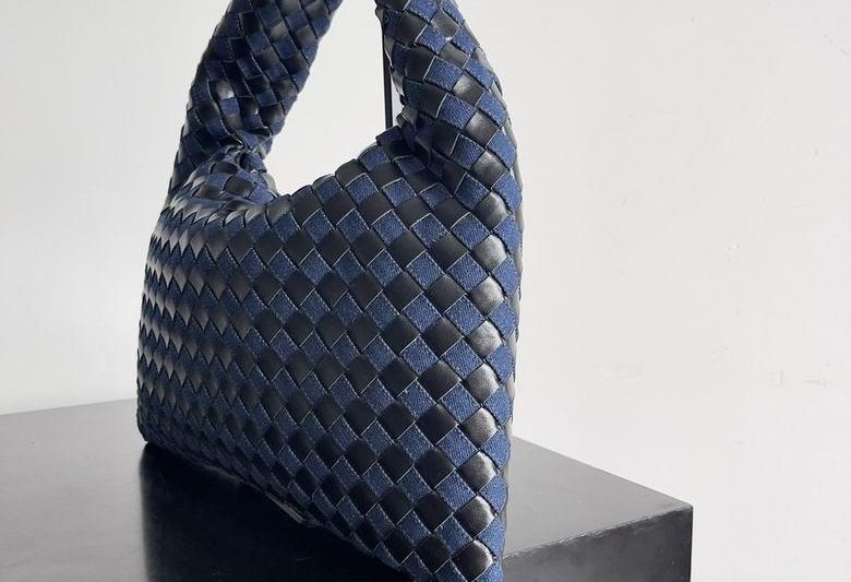 Bottega Veneta Replica Bags 789028 41X20.5X7.5cm