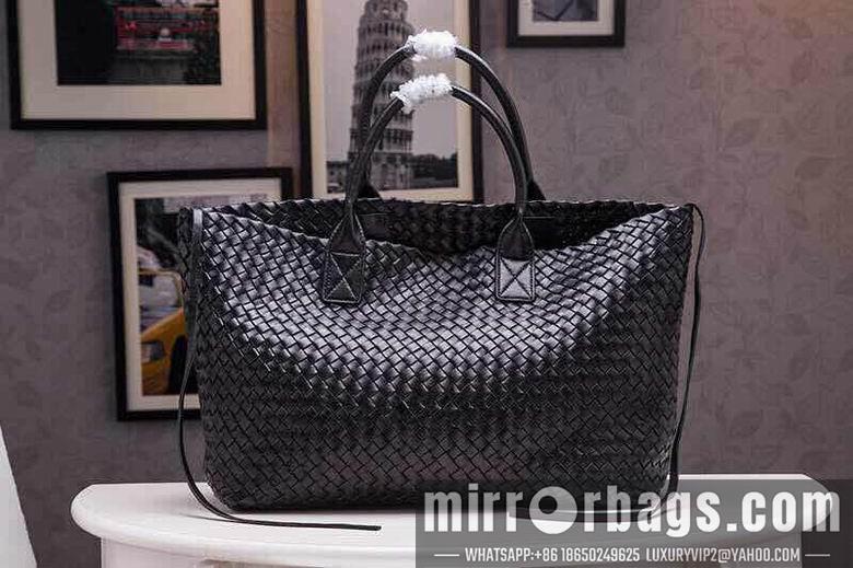Bottega Veneta Replica Bags AD22153 40X28X17