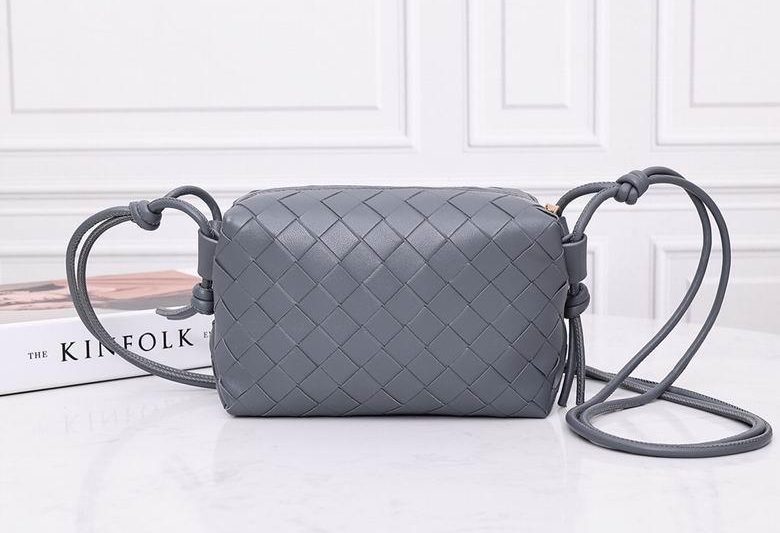 Bottega Veneta Replica Bags 8809 17x10x6cm DL
