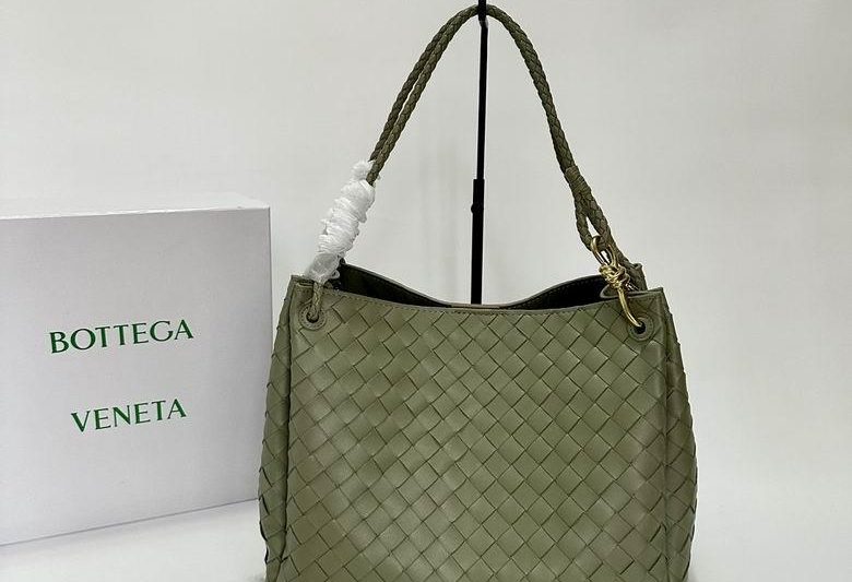 Bottega Veneta Replica Bags Parachute 211-1 26X30X20cm XMY 4
