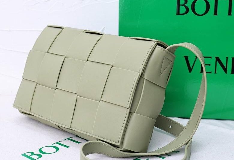 Bottega Veneta Replica Bags Cassette 3030 26X8X18cm XMY 6