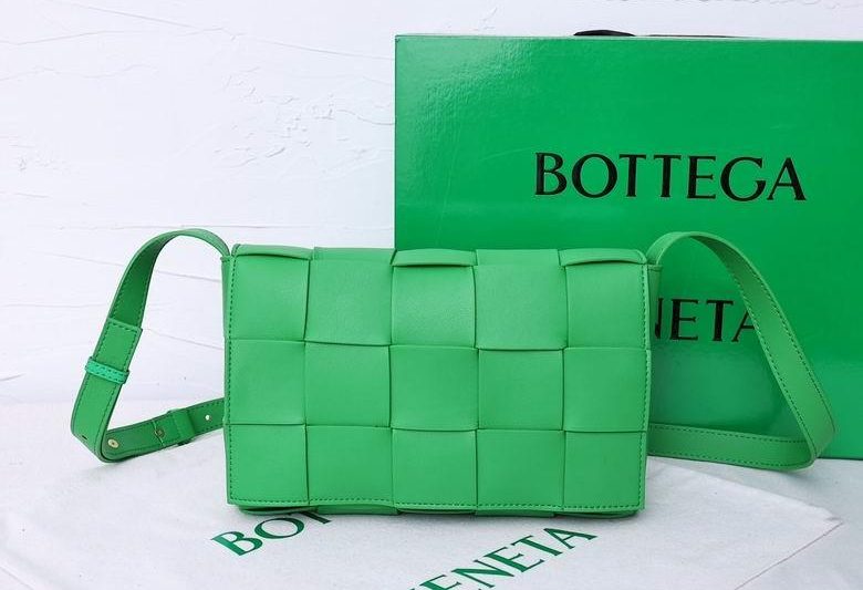 Bottega Veneta Replica Bags Cassette 3029 23X15X5.5cm XMY 7