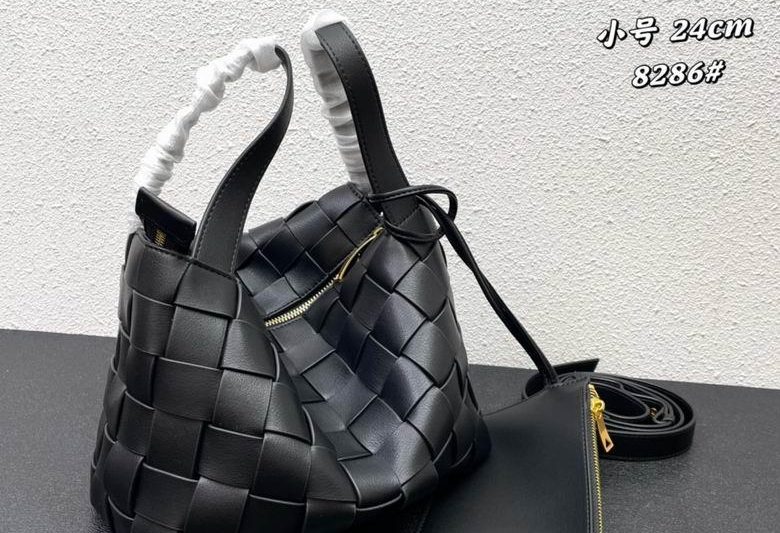 Bottega Veneta Replica Bags 8286 24X22X23.5cm JY 4