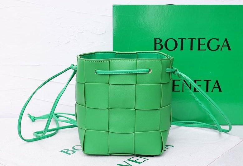 Bottega Veneta Replica Bags 8686 18X14X14cm YG 6