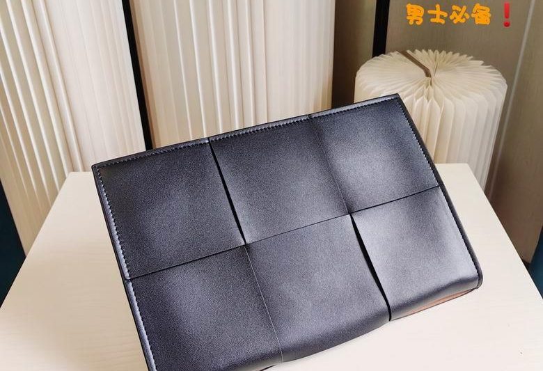 Bottega Veneta Replica Bags 8179 30X20X2cm XMY