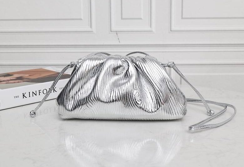 Bottega Veneta Replica Bags Pouch 22x10x6cm DL 3