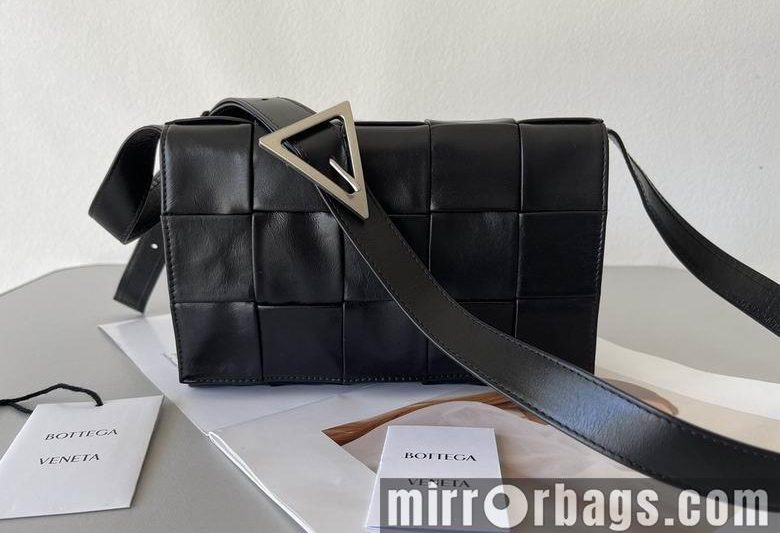 Bottega Veneta Replica Bags 667298 23x15x5cm BG 2