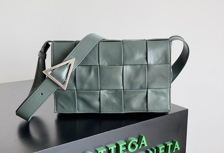 Bottega Veneta Replica Bags 667298 23x15x5cm BG 1