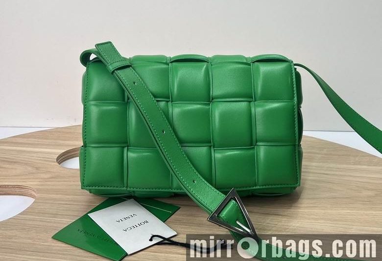 Bottega Veneta Replica Bags 6688 26x18x8cm DL 3