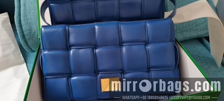 Bottega Veneta Replica Bags 6688 26x18x8cm DL 2