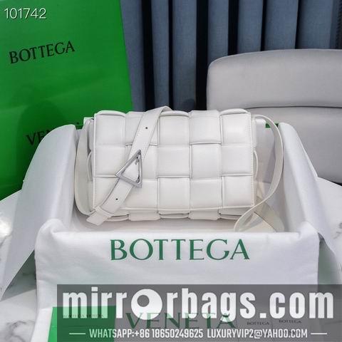 Bottega Veneta Replica Bags 6688 26x18x8 cm dl 22