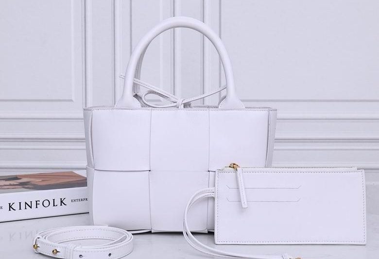 Bottega Veneta Replica Bags 2236 25X16X8cm EL 15