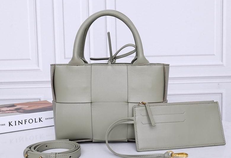 Bottega Veneta Replica Bags 2236 25X16X8cm EL 11