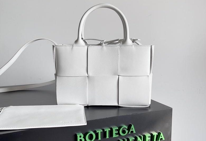 Bottega Veneta Replica Bags 709337 25x16x8cm BG 3