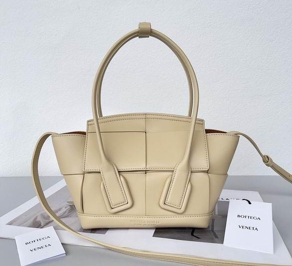 Bottega Veneta Replica Bags Arco 20x20x9cm BG 2