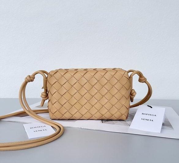 Bottega Veneta Replica Bags 680254 17x10x6cm BG 3