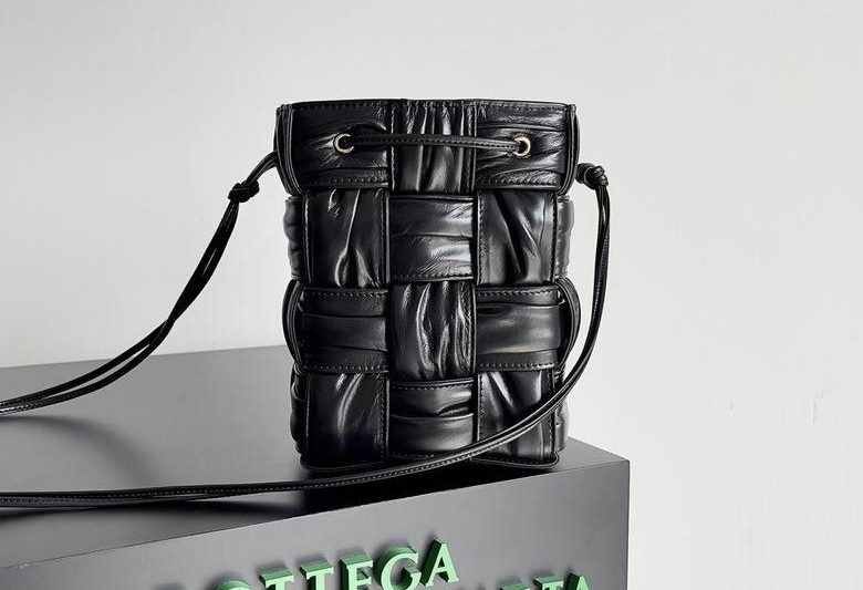 Bottega Veneta Replica Bags 717187 18x14x14cm BG 2