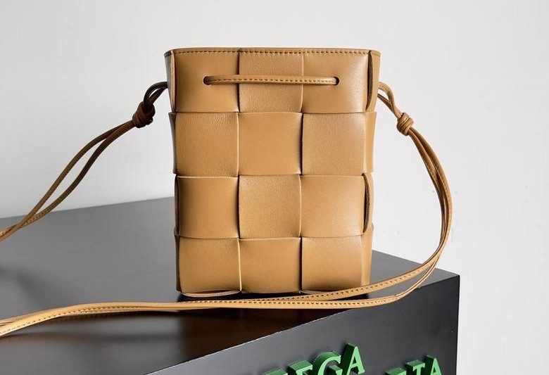 Bottega Veneta Replica Bags 680218 18x14x14cm BG 6
