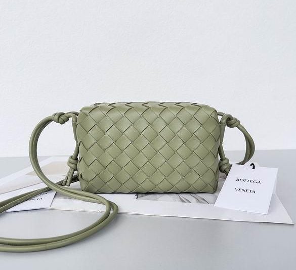 Bottega Veneta Replica Bags Loop 680254 17x10x6cm BG 4
