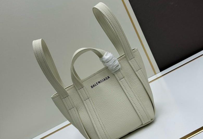 Balenciaga Bags Balenciaga 1090 17x15x13cm ww3