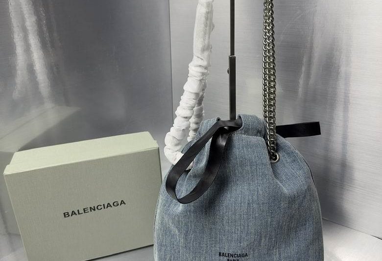 Balenciaga Bags 23.9X25.9X9.9cm 011801 GY