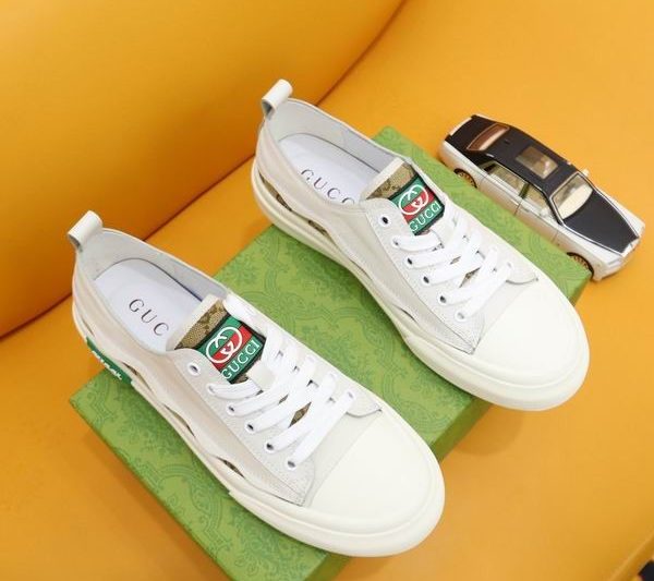 Replica Gucci Shoes size 38-45 mnf0155