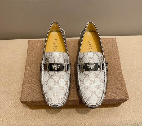 Replica Gucci Shoes size 37-45 mnf0111