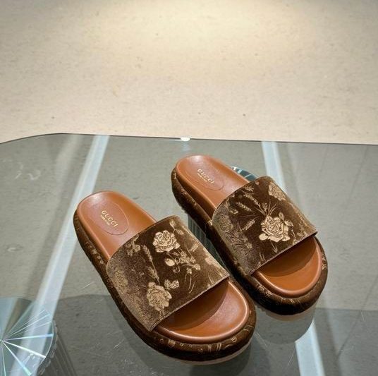Replica Gucci Shoes size 35-43 mnh0601