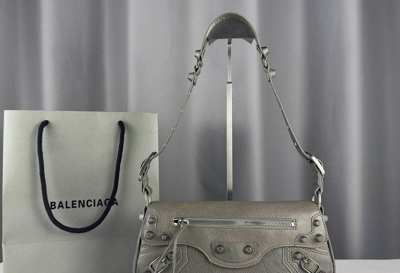 Balenciaga Bags le cagole 29X13X4cm 010305 GY 8