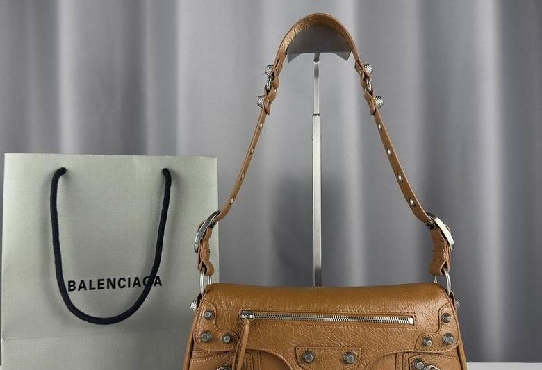 Balenciaga Bags le cagole 29X13X4cm 010305 GY 1