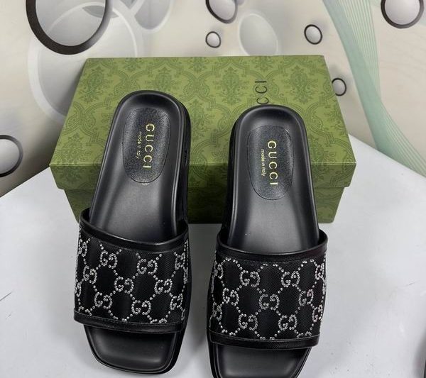 Replica Gucci Shoes size 35-42 mnf0218