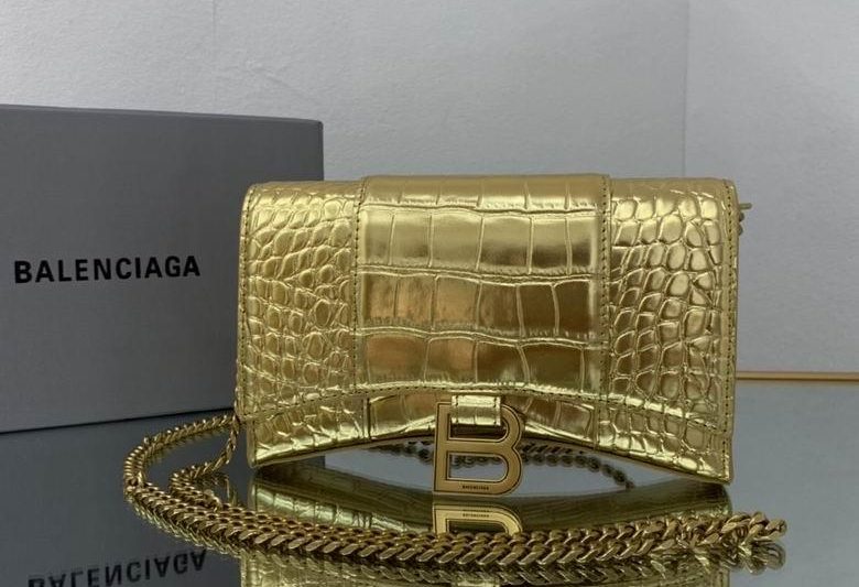 Balenciaga Bags 656050 19x12x5cm FY 7
