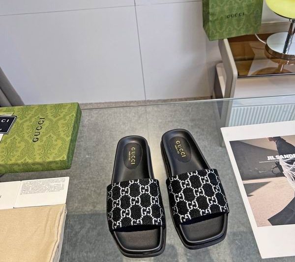 Replica Gucci Shoes size 35-40 39-45 mnf0211