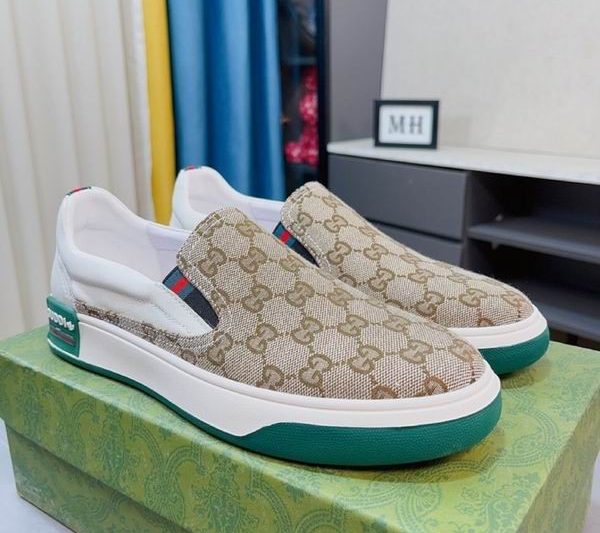 Replica Gucci Shoes size 38-44 mnf0304