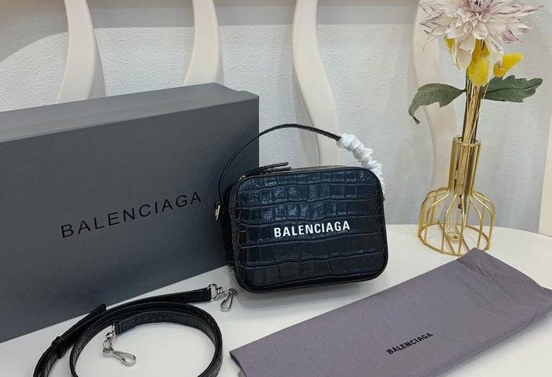 Balenciaga Bags Everyday Camera Mini 20cm FY 3