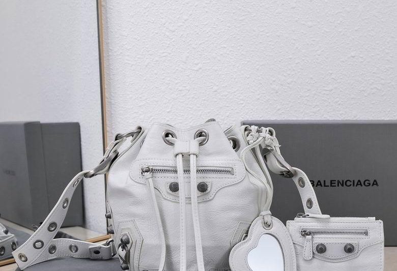 Balenciaga Bags 15X20X18cm 112902 GY 7