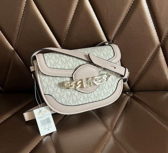 Michael Kors Bags Hally 18X5X14cm 082705 DY 1