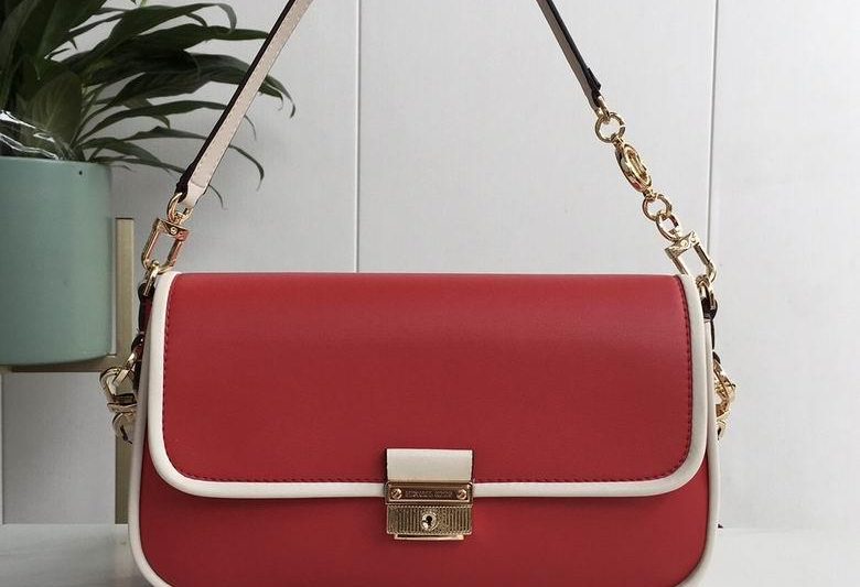 Michael Kors Bags Bradshaw 9933 26X14X4cm DY 6