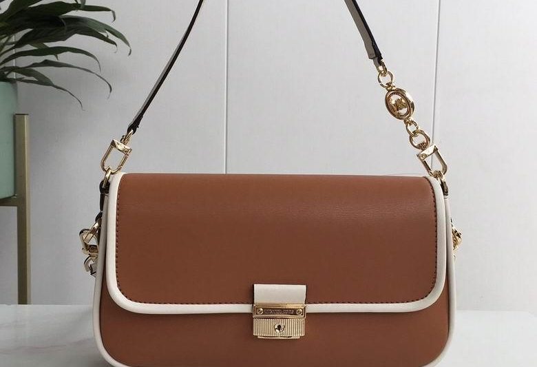 Michael Kors Bags Bradshaw 9933 26X14X4cm DY 5