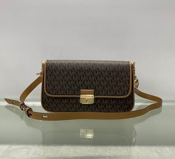 Michael Kors Bags Bradshaw 26X14X4cm 091106 DY 9