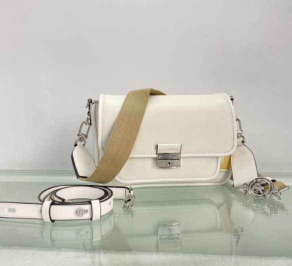 Michael Kors Bags Bradshaw 24X7X16cm 090409 DY 6