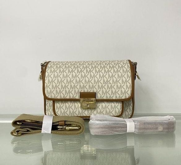 Michael Kors Bags Bradshaw 24X7X16cm 090409 DY 2