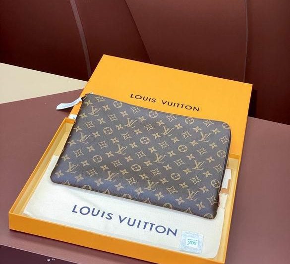 1:1 Louis Vuitton Bags M44499 34X25X1cm