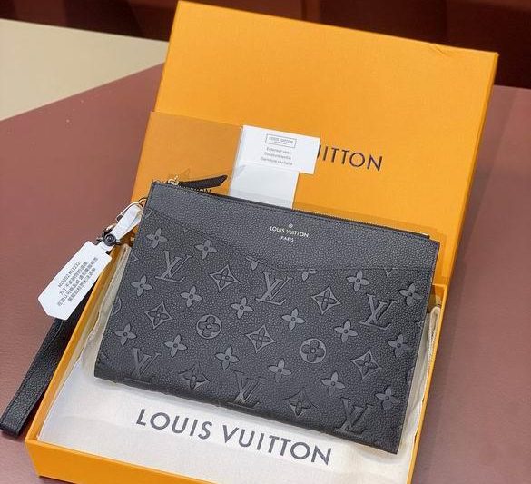 1:1 Louis Vuitton Bags M68705 23X16X2cm YG-1