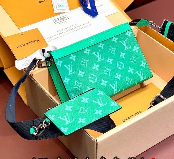 1:1 Louis Vuitton Bags M81124 18.5X11X6.5cm YG 2colour